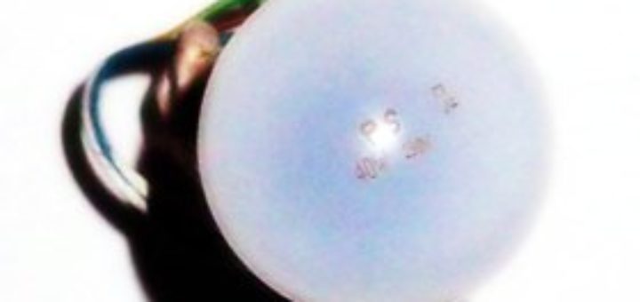 Deckenlampe Glühbirne (Foto:aw)