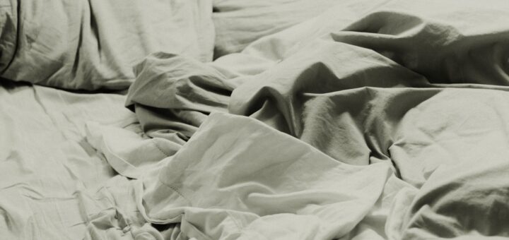 Bett - Foto von Priscilla Du Preez auf Unsplash